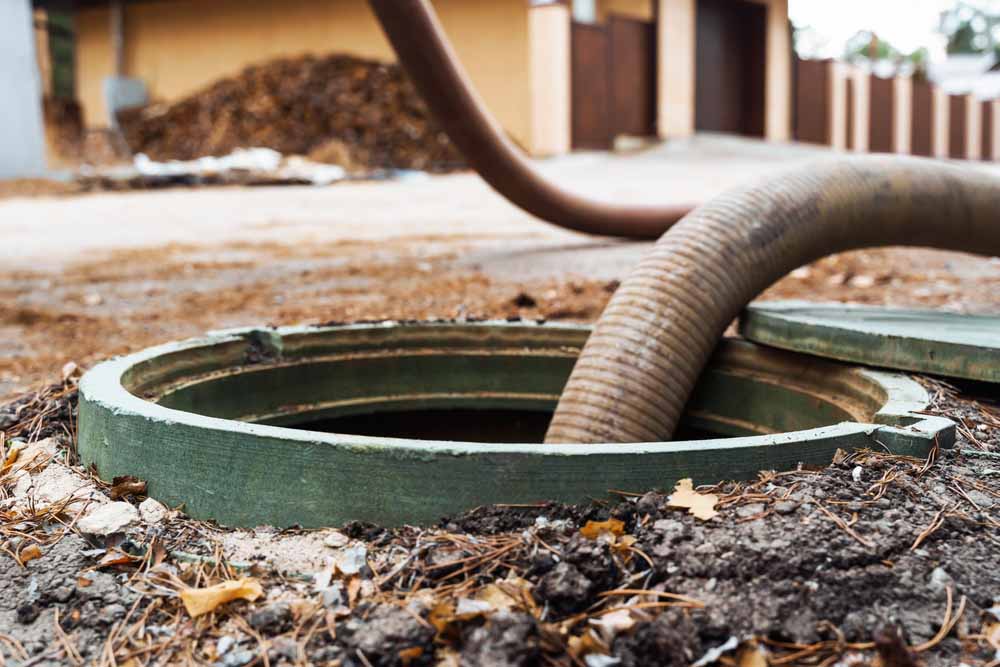 Septic tank being pumped Shoshone, ID